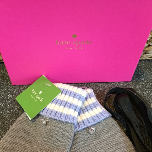 Kate Spade Heather-Grey “Antione’ Pop Top Dog Mittens - Picture 4 of 14